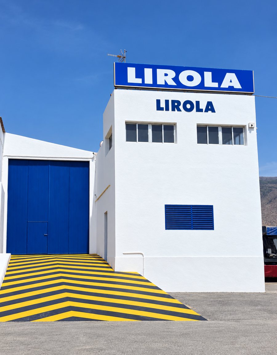 Nave de Contenedores Lirola en el Paraje Laimund, El Ejido